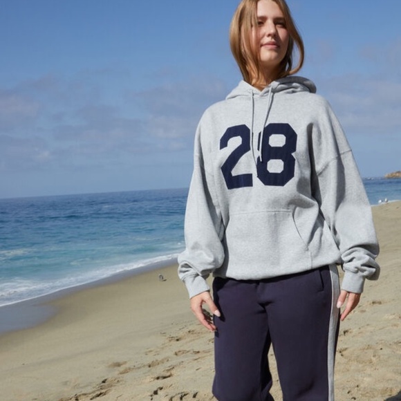 Brandy Melville 28 hoodie - Picture 1 of 2